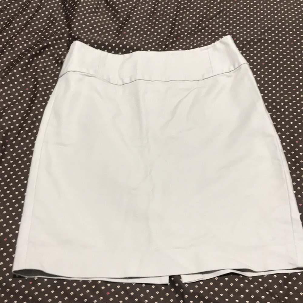Banana republic factory - tan skirt